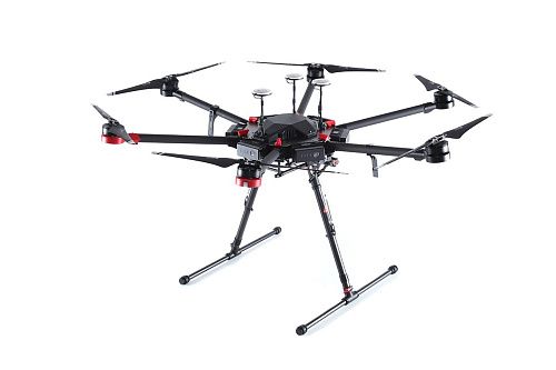 Привязной БПЛА DJI Matrice 600